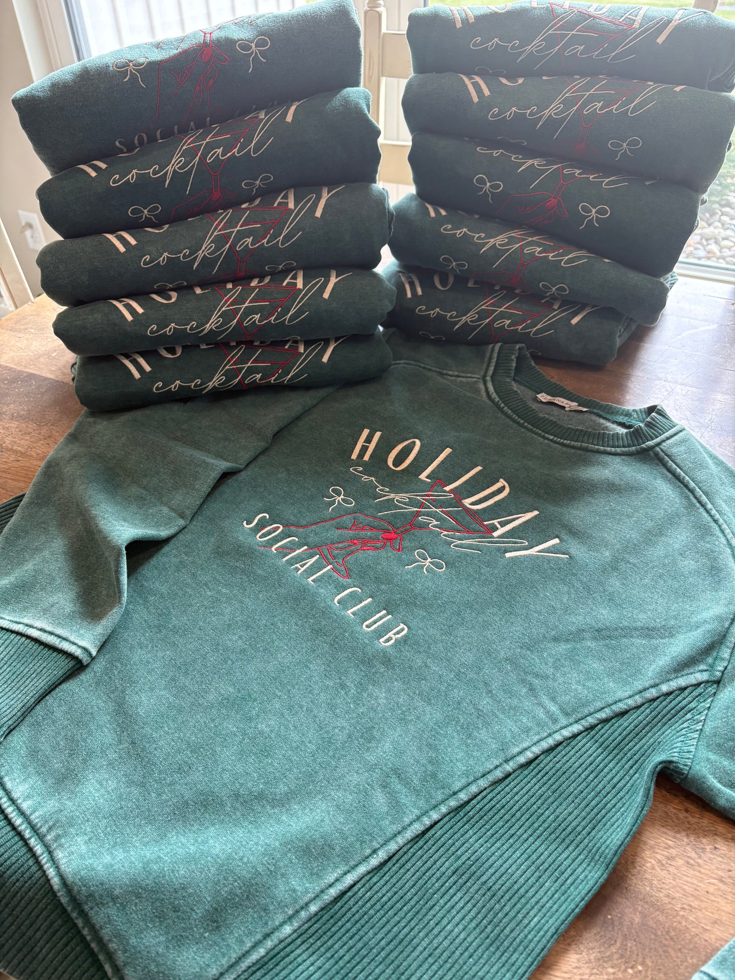 Holiday Cocktail Social Club ๐ธ