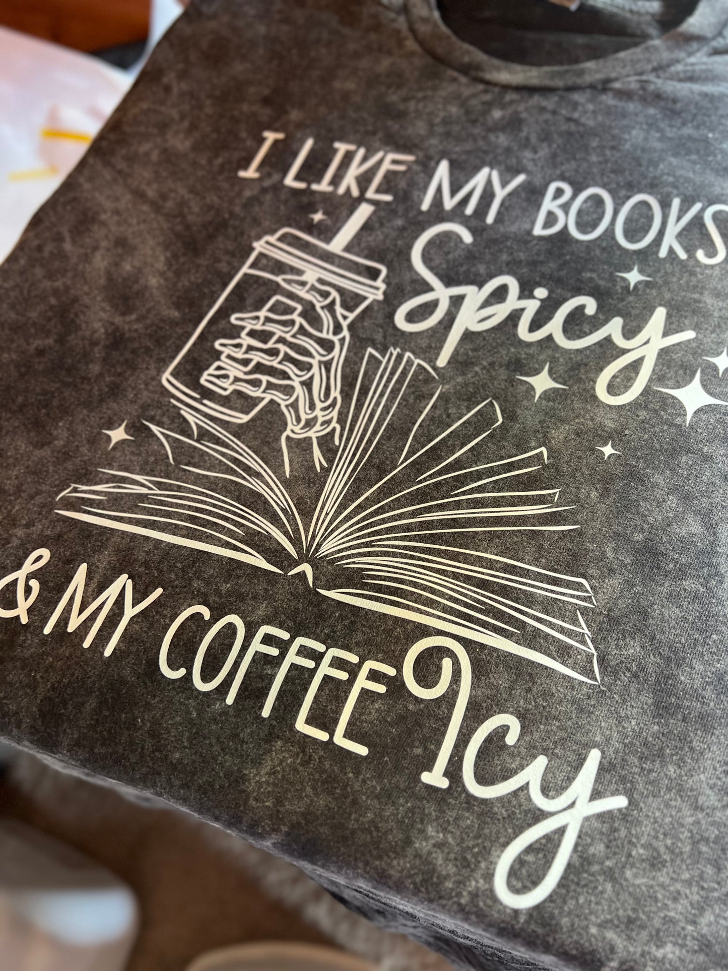 Books Spicy & Coffee Icey